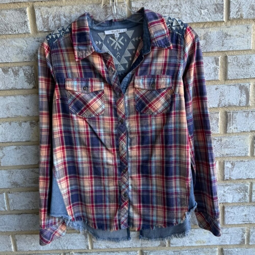Miss Me Long Sleeve Plaid Front Solid Back w Embroidery Women's Size S.